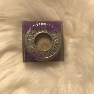 Urban Decay Eyeshadow (polyester bride)